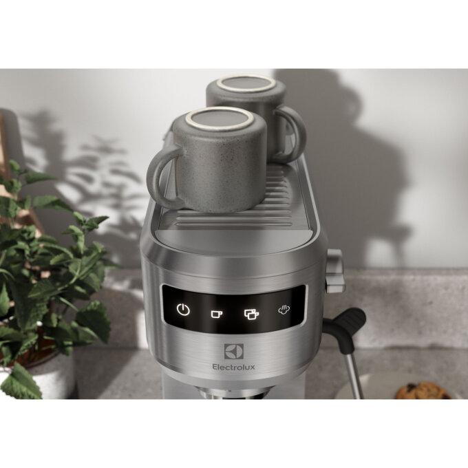 APARAT ZA KAVU E6EC1-6ST ELECTROLUX