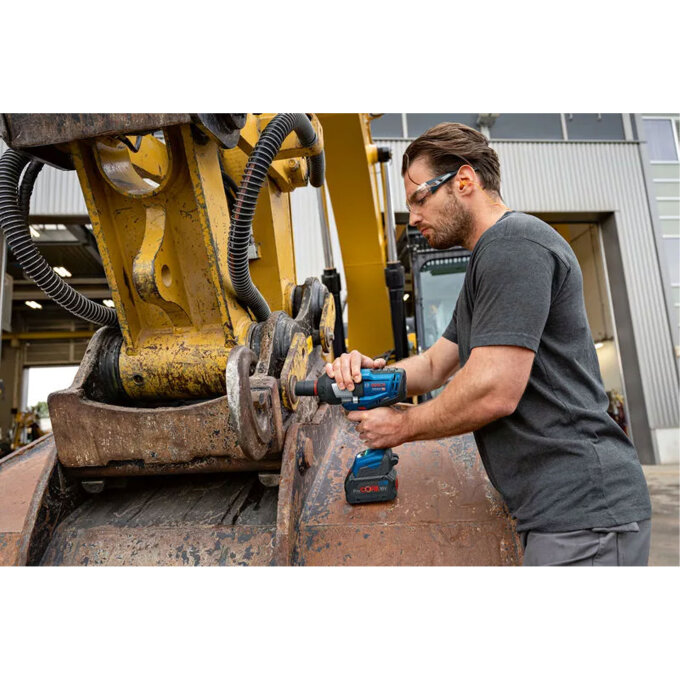 BOSCH AKU UDARNI STEZAČ GDS 18V-1600 HC SOLO