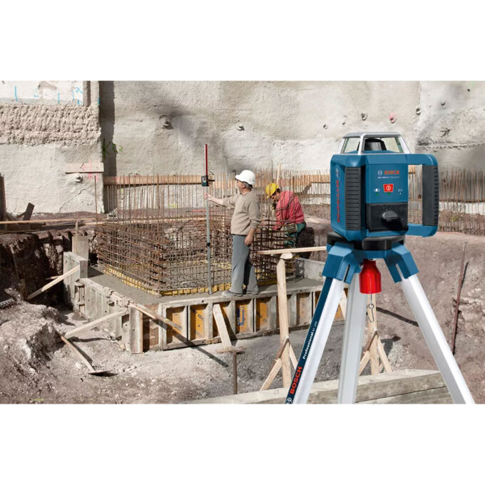 BOSCH GRAĐEVINSKI LASER GRL 400 H + STATIV BT 170 + MJERNA LETVA GR 240