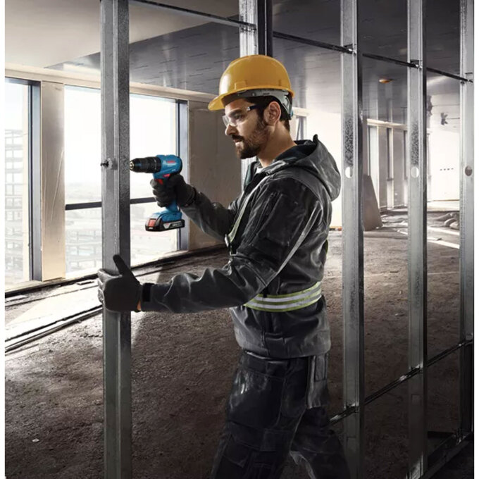 BOSCH AKU UDARNA BUŠILICA GSB 185-LI + 2 x 2,0Ah + GAL 18V-20 + KOVČEG