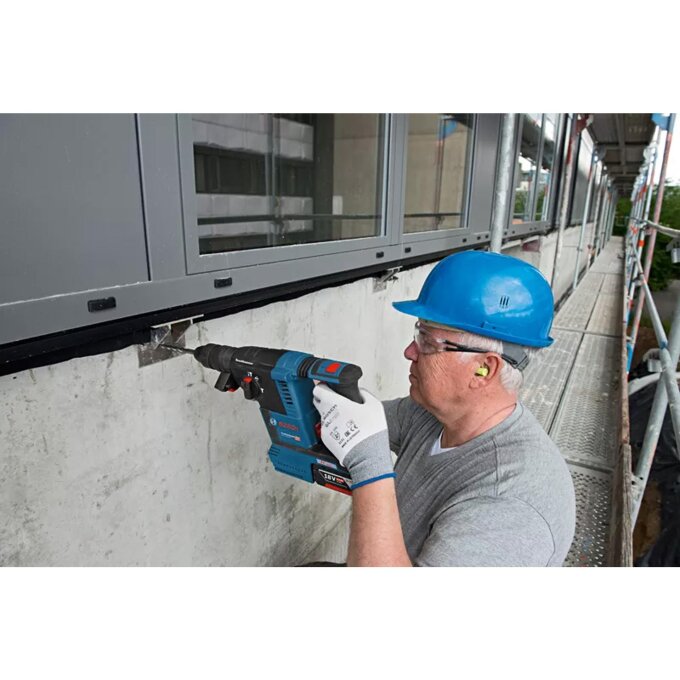 BOSCH AKU BUŠAĆI ČEKIĆ GBH 18V-26 C SOLO