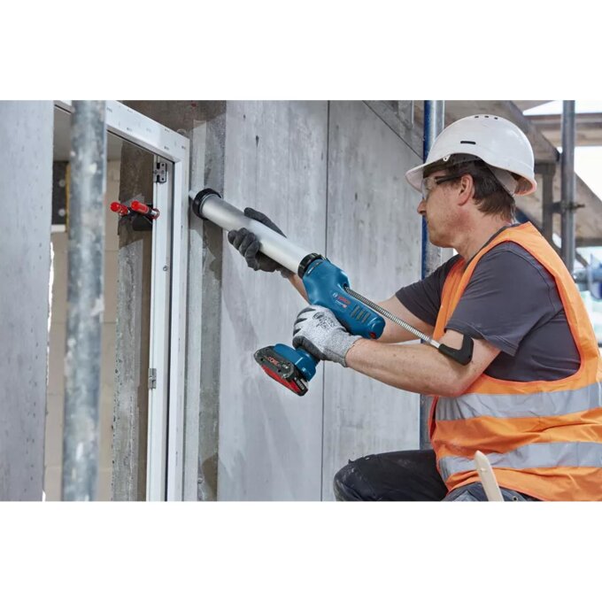 BOSCH AKU PIŠTOLJ ZA BRTVLJENJE GCG 18V-600 SOLO