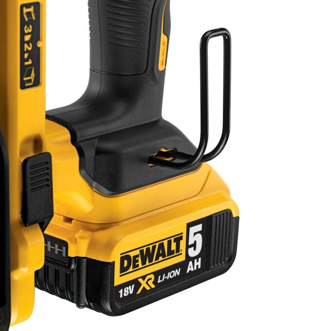 DEWALT AKU PIŠTOLJ ZA ČAVLE DCN890P2-QW 18V, 2 x 5,0Ah + PUNJAČ + KOVČEG