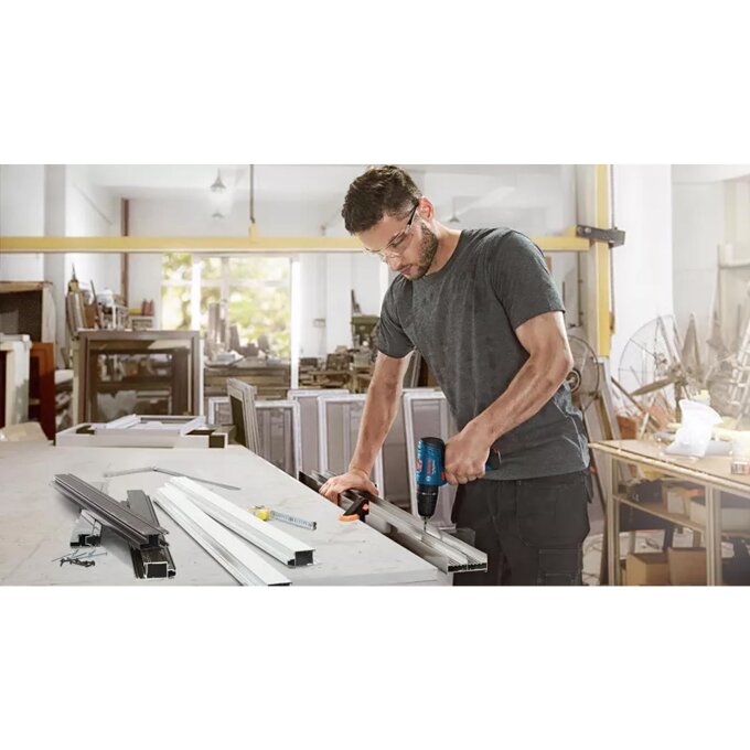 BOSCH AKU UDARNA BUŠILICA GSB 120 + 2 x 2,0Ah + GAL 1210 CV + KOVČEG