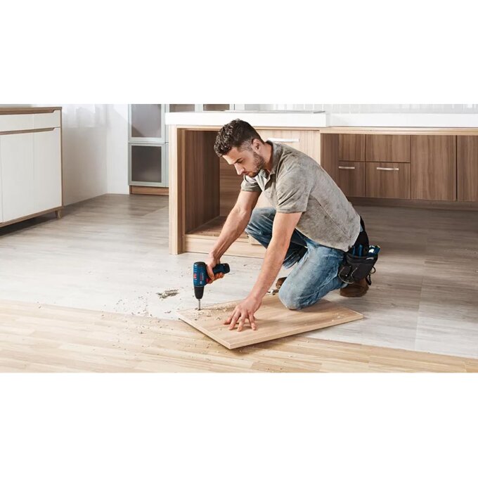 BOSCH AKU BUŠILICA-IZVIJAČ GSR 120 LI + 2 x 2,0Ah + PUNJAČ + KOVČEG