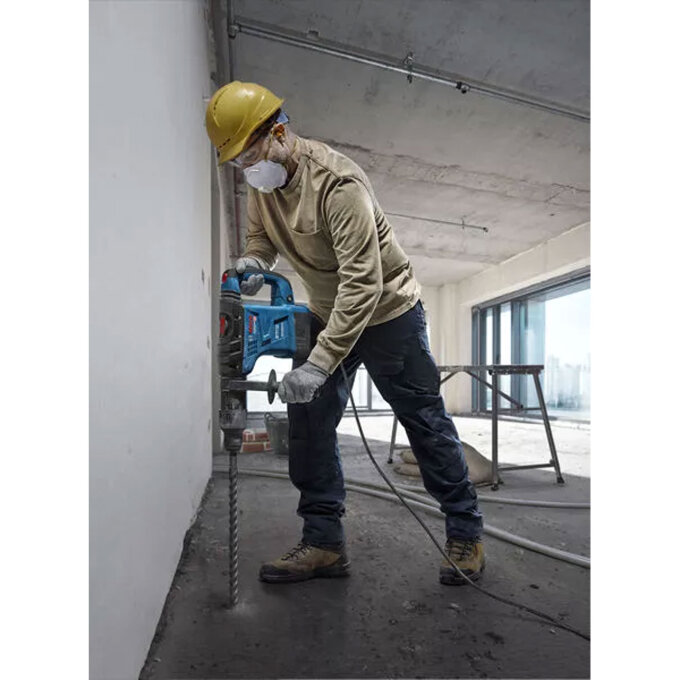 BOSCH BUŠAĆI ČEKIĆ SDS MAX GBH 6-42 C + KOVČEG