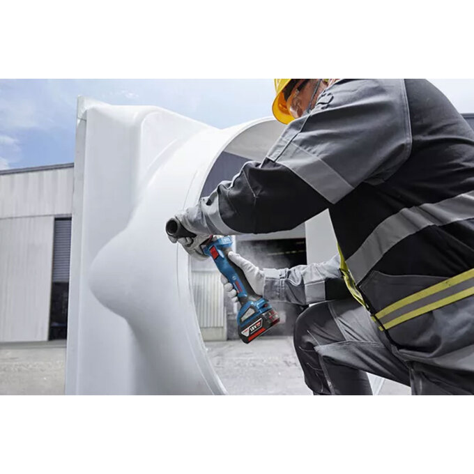 BOSCH AKU KUTNA BRUSILICA GWS 18V-11 125 mm SOLO