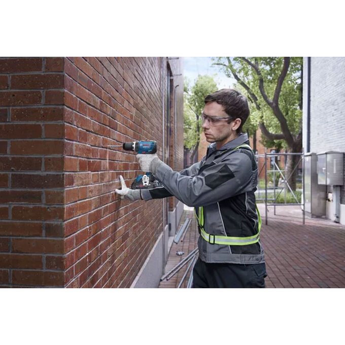 BOSCH AKU UDARNA BUŠILICA GSB 18V-65, 2 x PC 4,0Ah + GAL 18V-40 + L-KOVČEG + PRIBOR