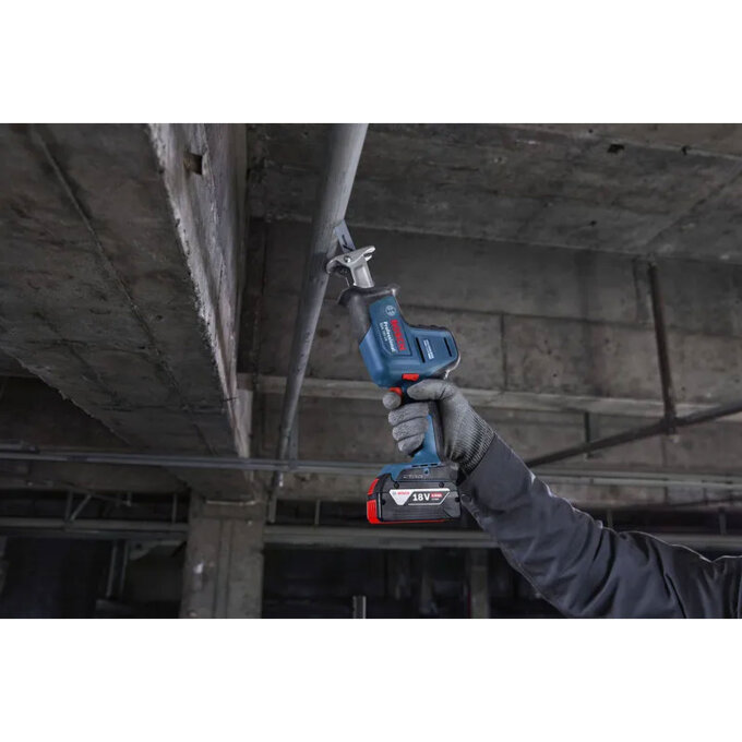 BOSCH AKU SABLJASTA PILA GSA 18V-24 SOLO + L-BOXX