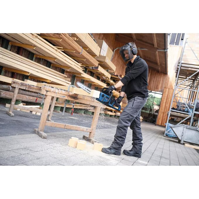 BOSCH AKU LANČANA PILA GKE 18V-40 SOLO