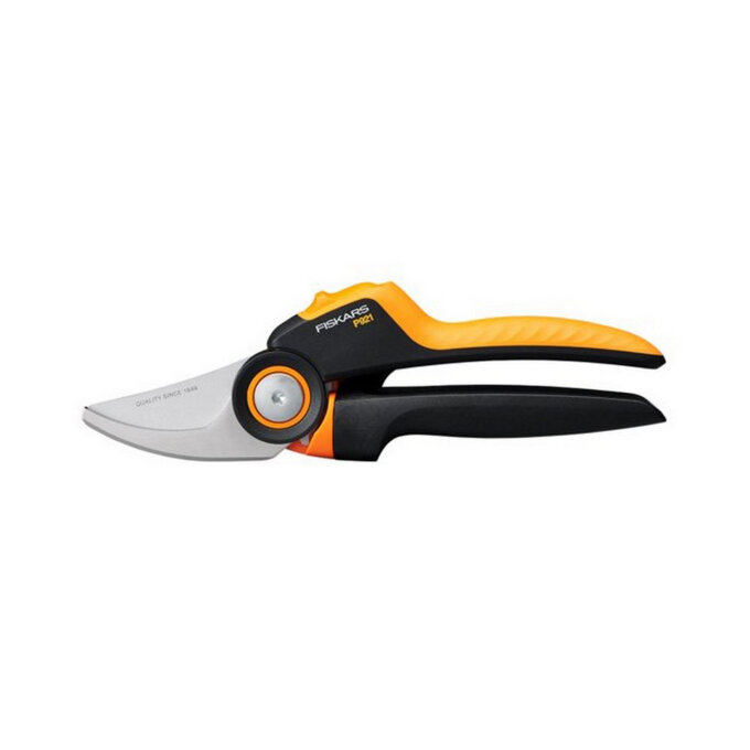 FISKARS ŠKARE VRTNE MIMOILAZNE POWERGEAR P921