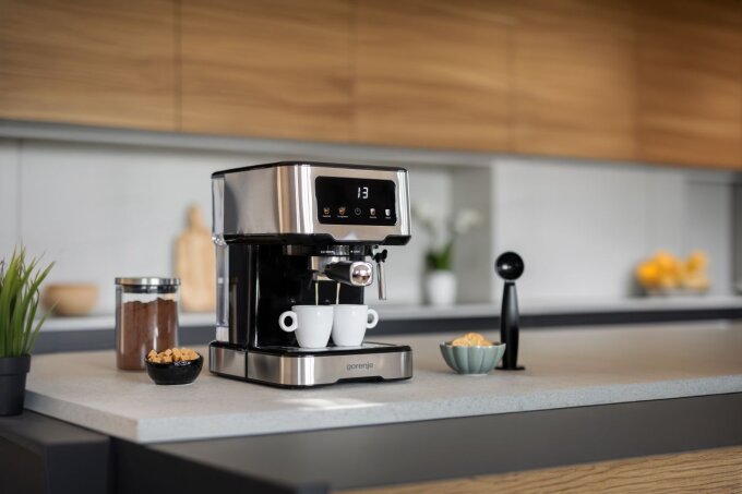 APARAT ZA ESPRESSO KAVU ESCM15CD GORENJE